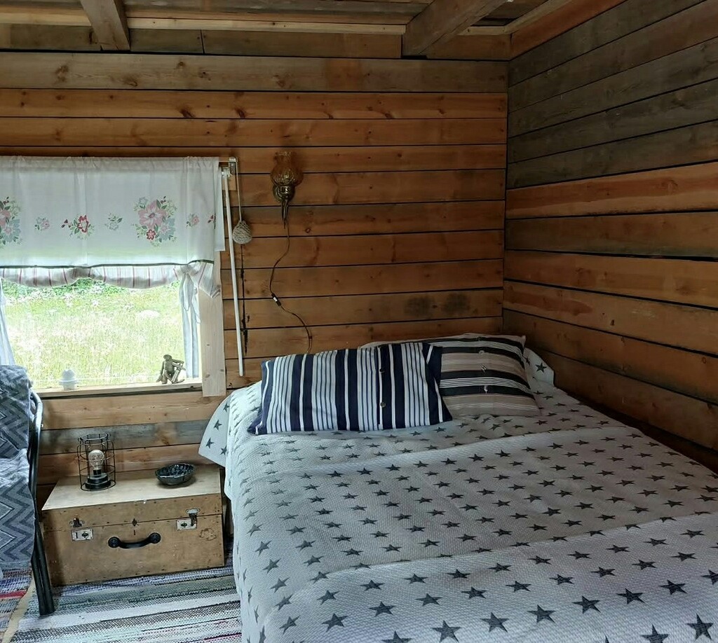 Aitta, kesällä mahdollisuus majoittua 2 hlö